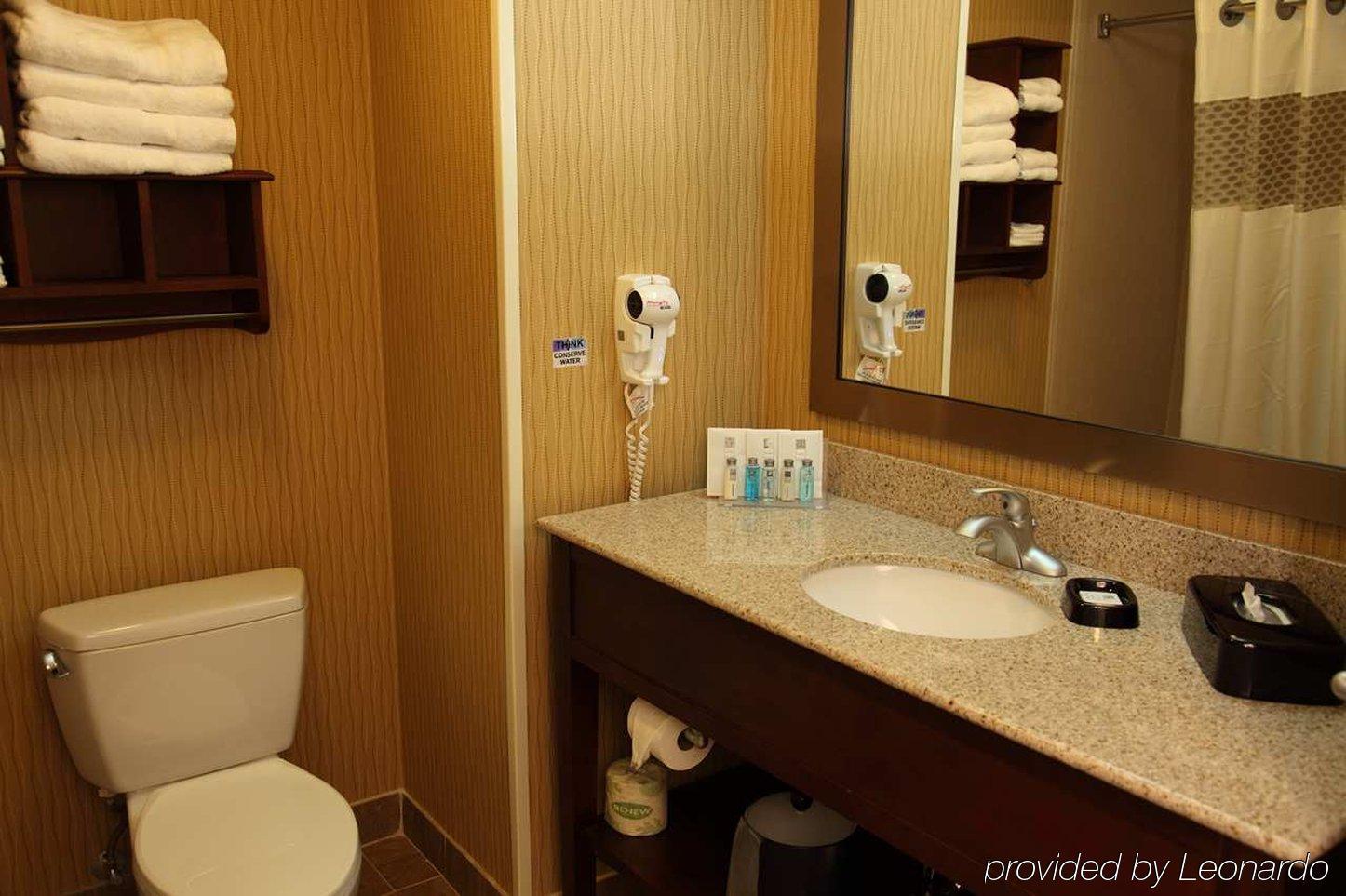 Hampton Inn & Suites Bastrop Bagian luar foto